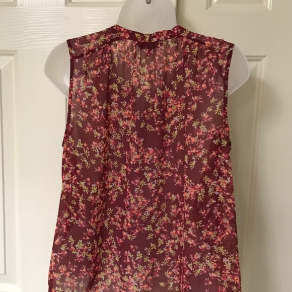 Express burgundy sleeveless floral top sz M - Picture 4 of 8